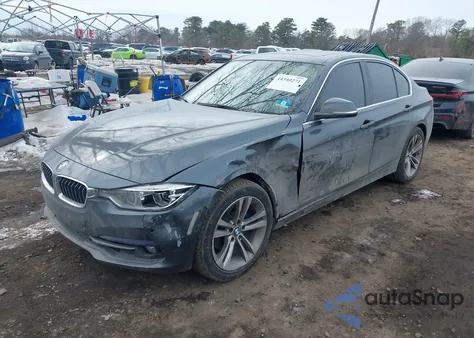 2017 BMW 330I xDrive z USA, uszkodzony, nr VIN WBA8D9C3XHA011723